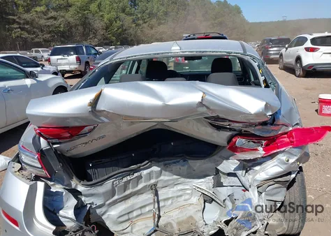 2020 Kia Optima Lx from USA, damaged, VIN 5XXGT4L32LG433129